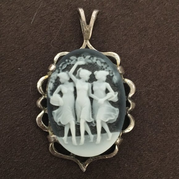 Cameo Pendant Antique Art Nouveau 3 Maidens Muses Goddesses Arts Sciences Litera - Picture 1 of 12